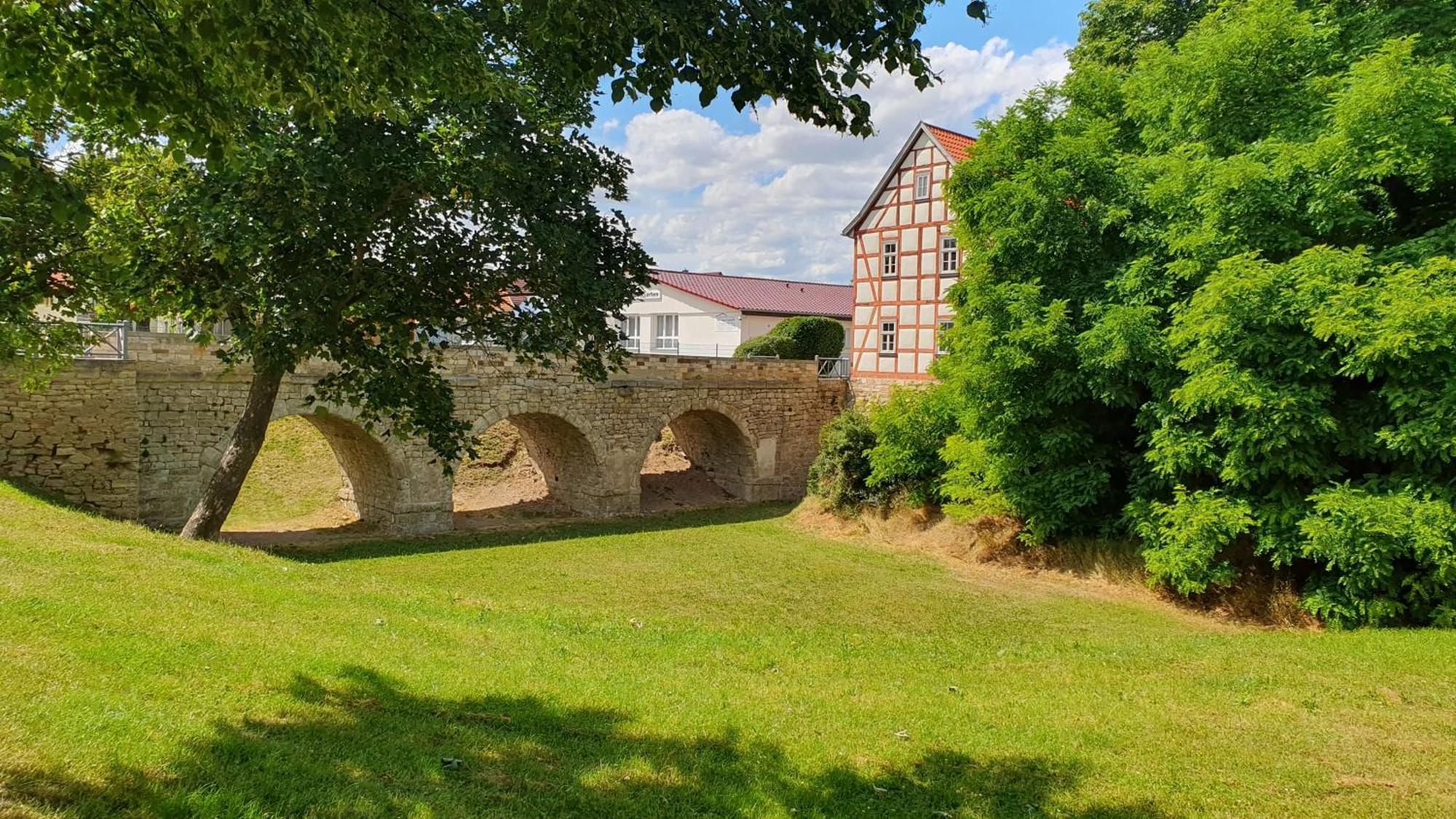 Ferienwohnungen An Der Schlossruine Herbsleben Exterior foto